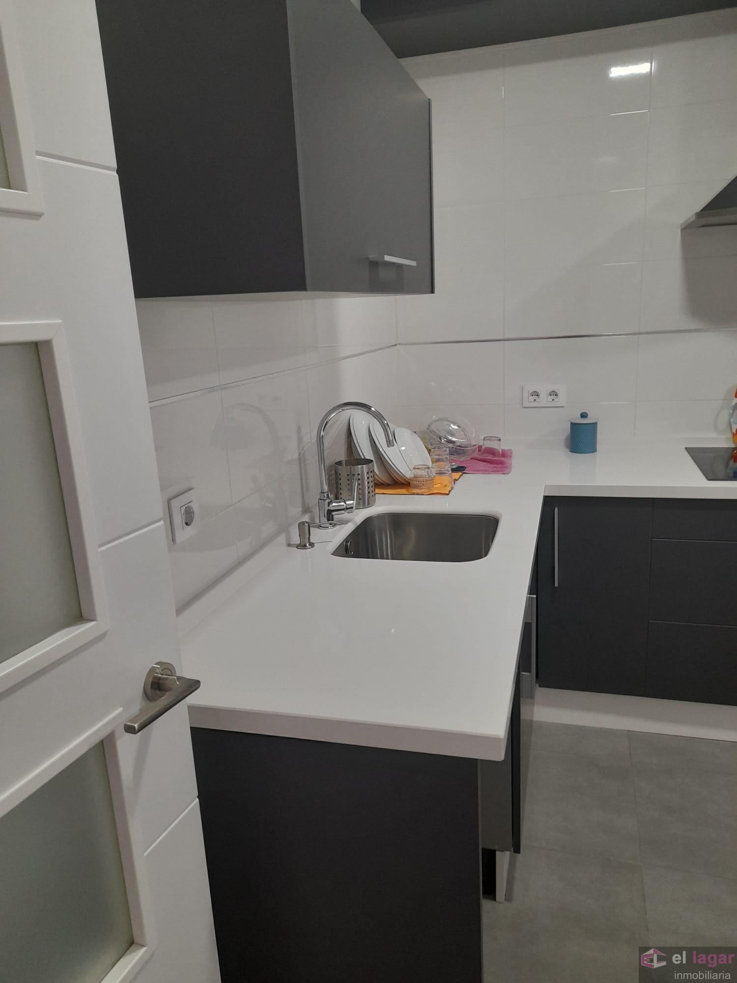 For rent of duplex in Montijo