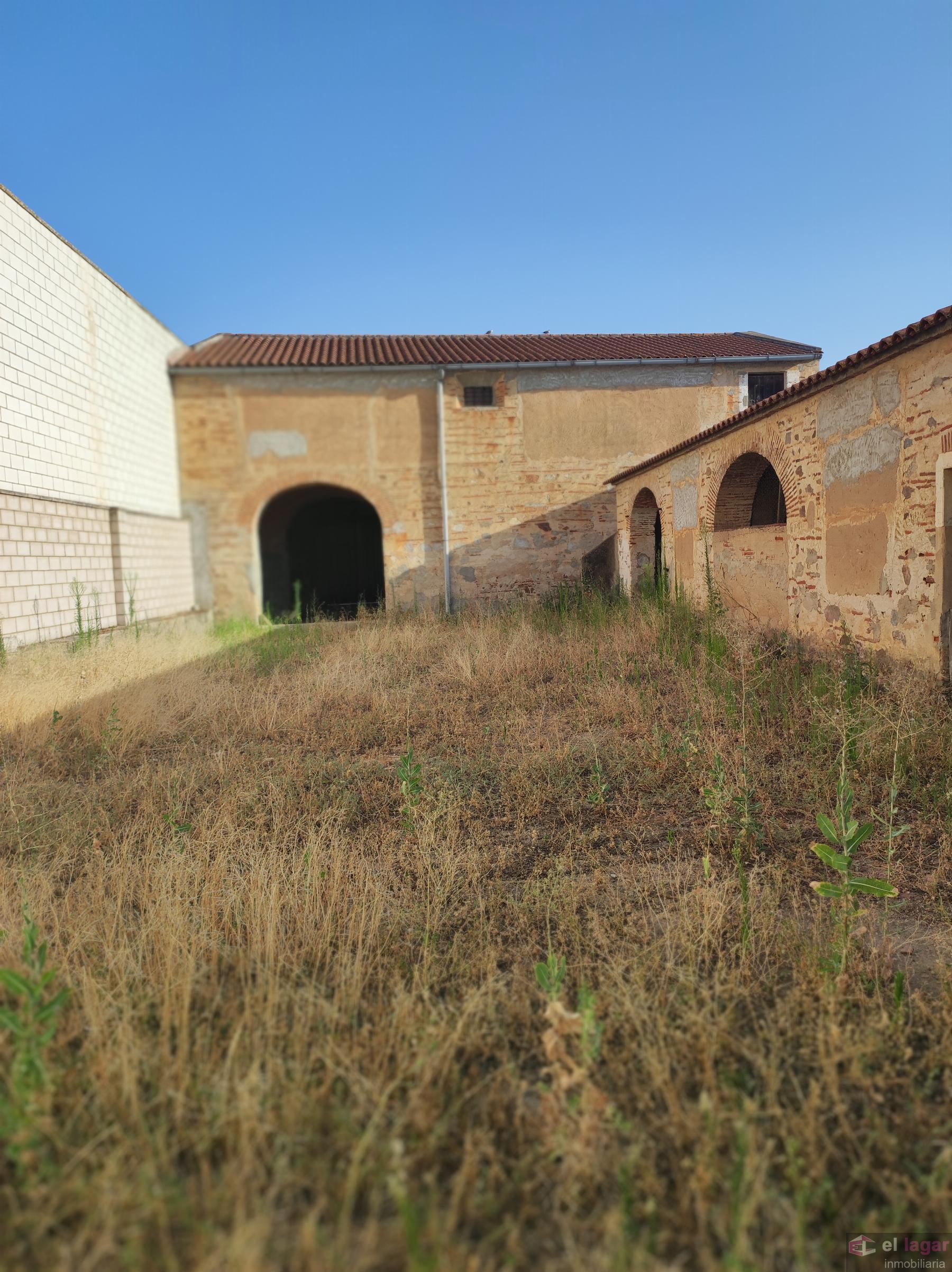 Venta de casa en Puebla de la Calzada