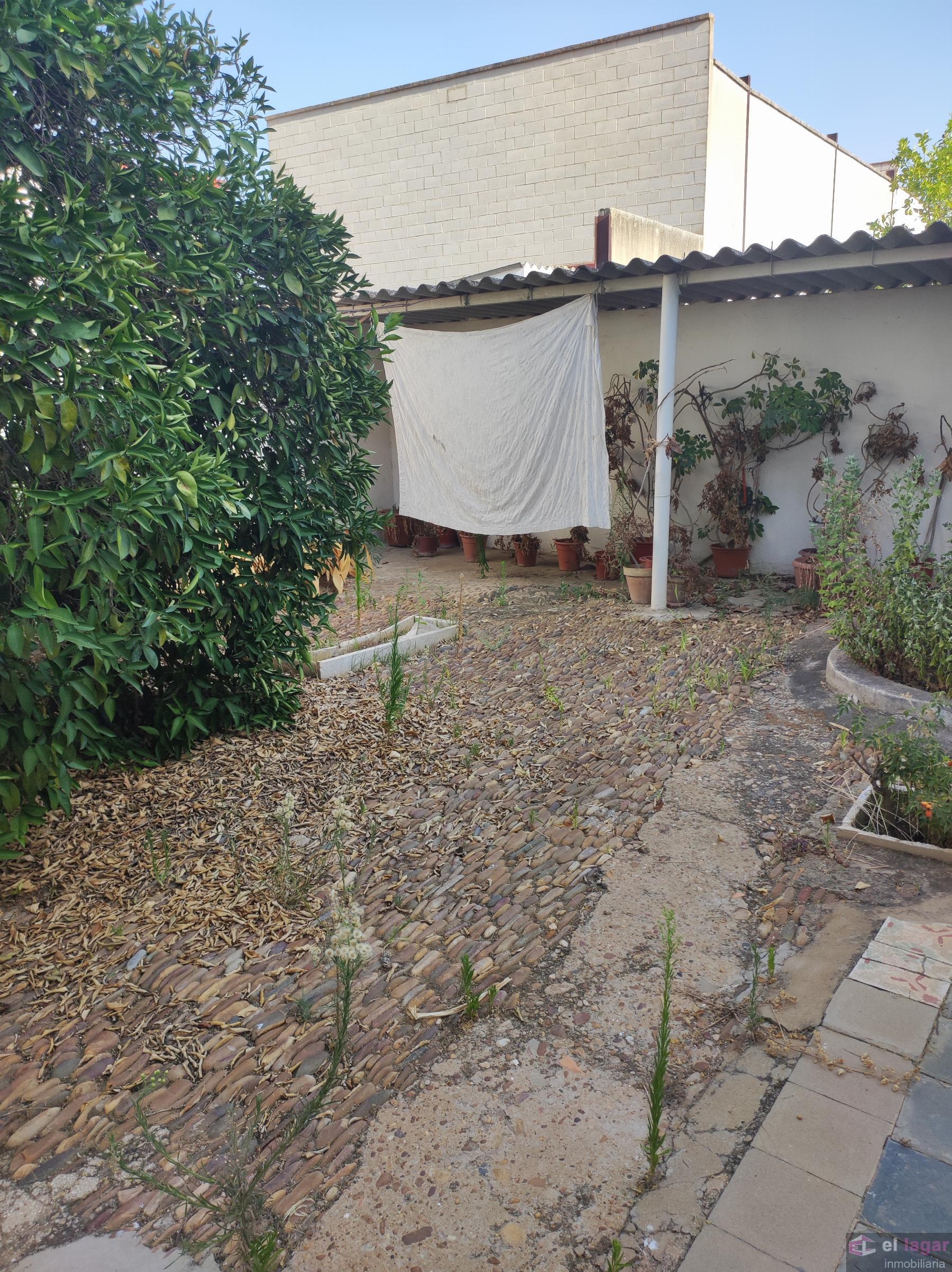 Venta de casa en Puebla de la Calzada