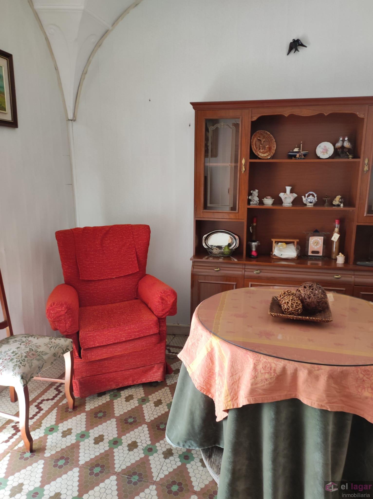 For rent of house in Montijo