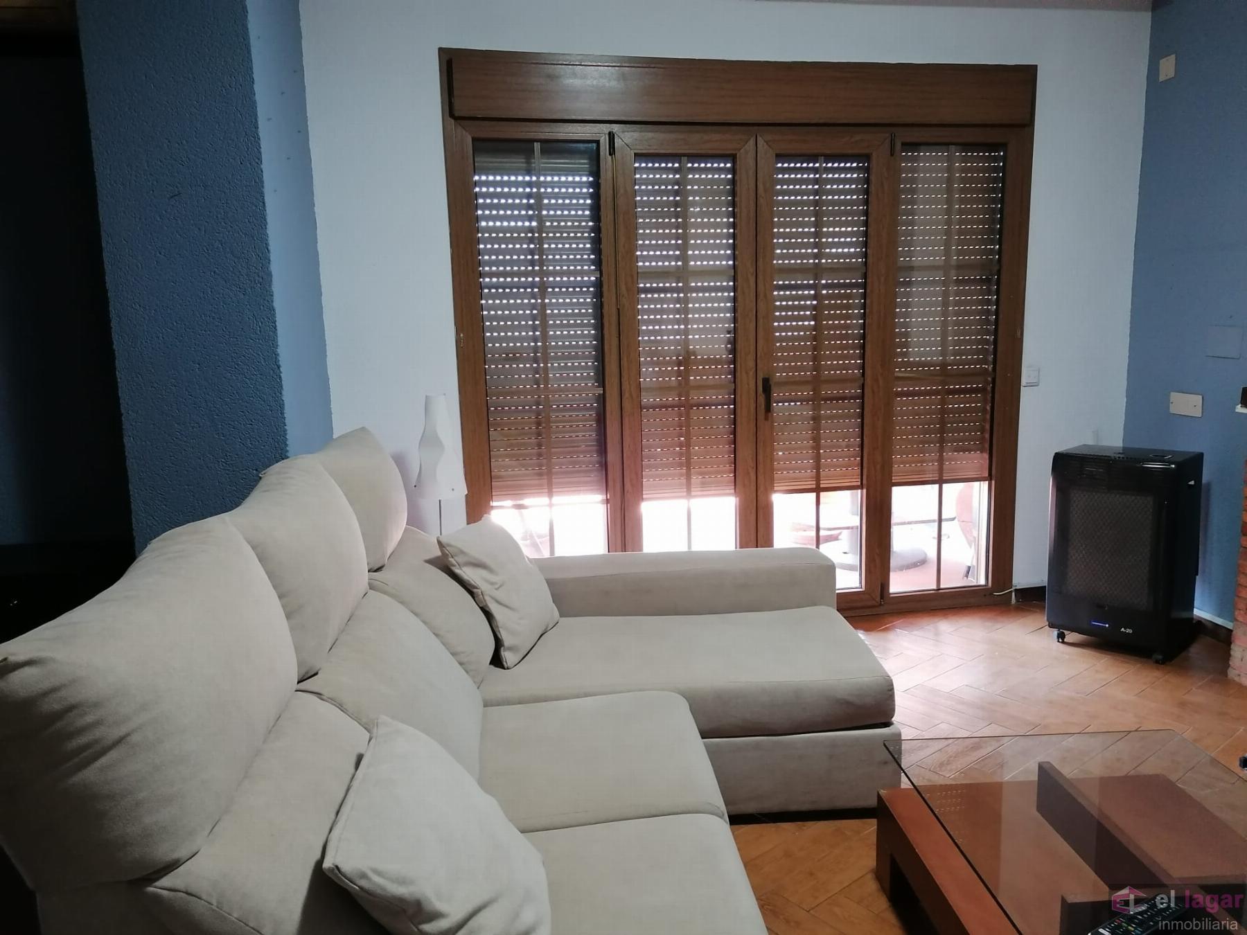 For rent of duplex in Montijo
