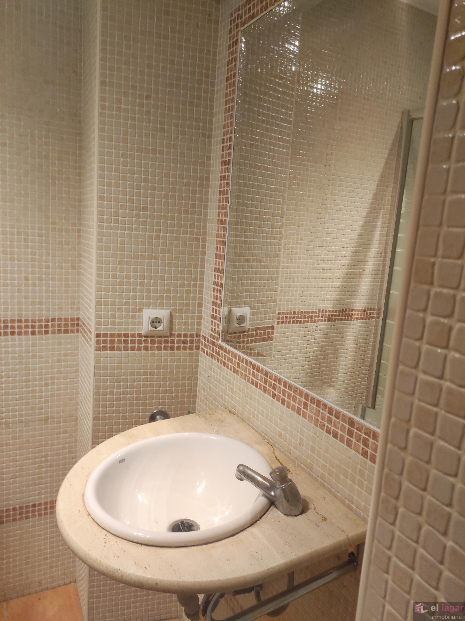 For sale of flat in Montijo