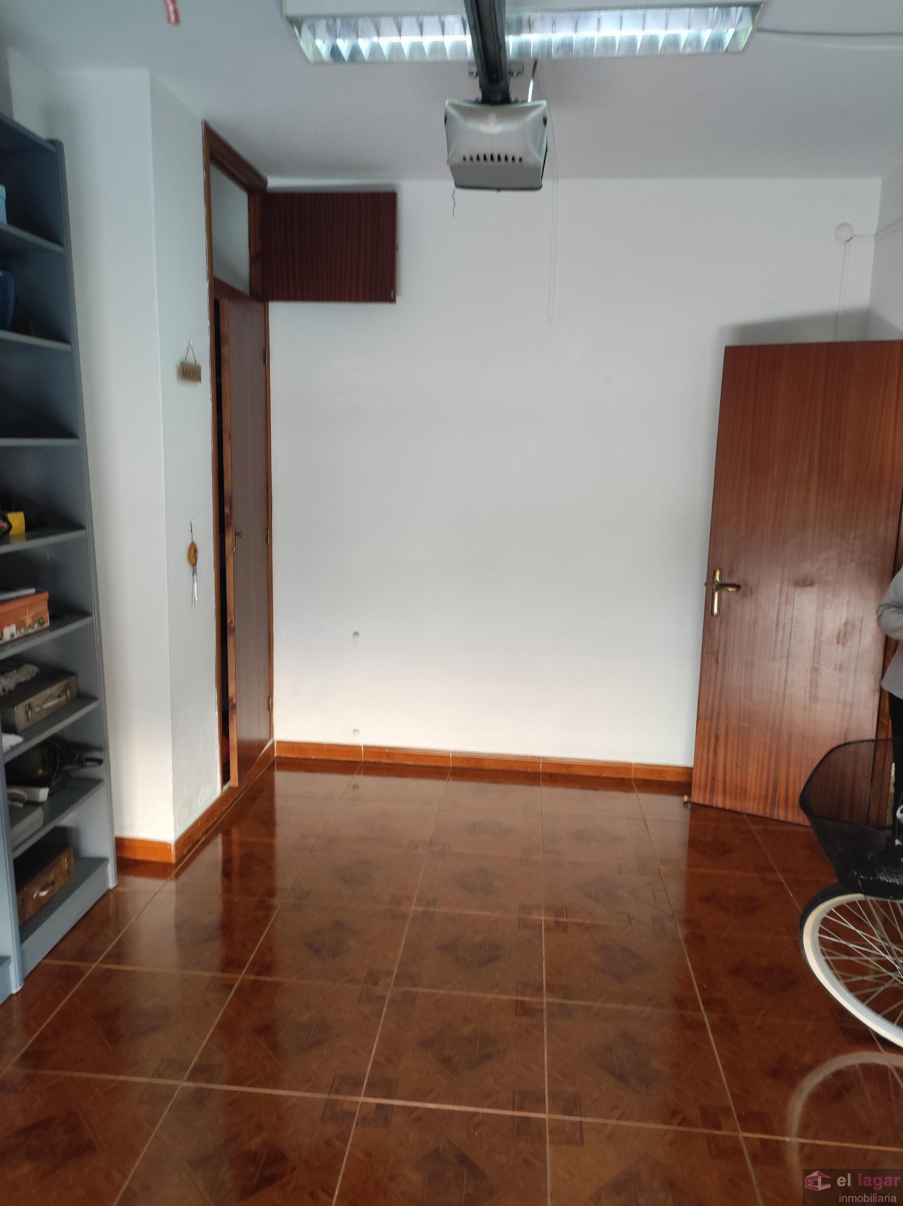 For sale of house in Torremayor