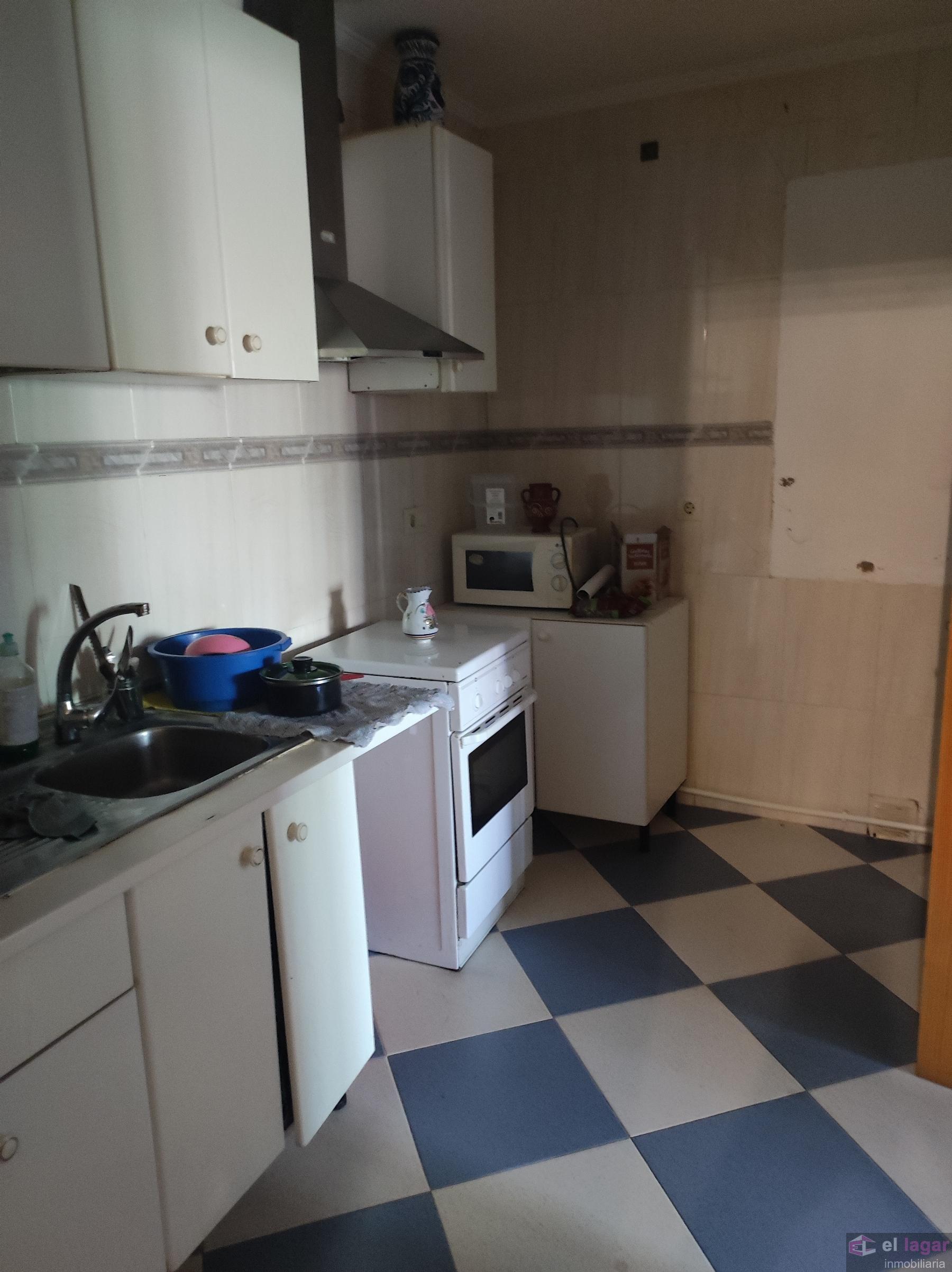 For sale of house in Torremayor