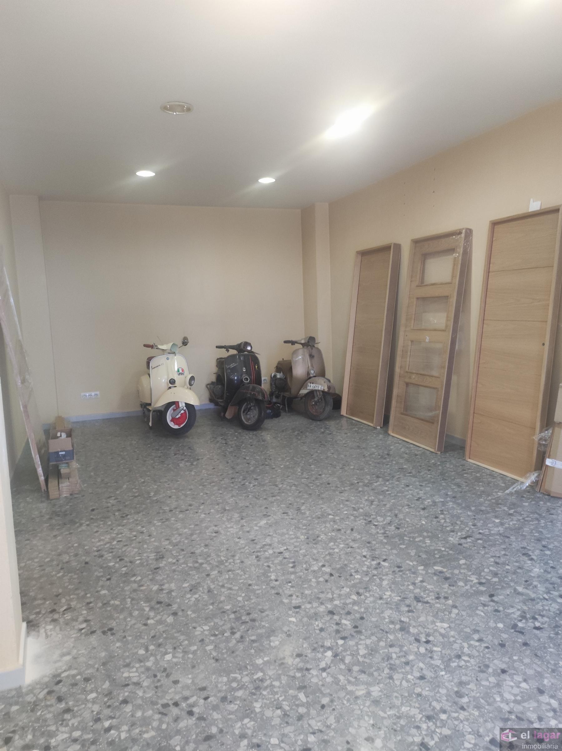 Alquiler de local comercial en Montijo