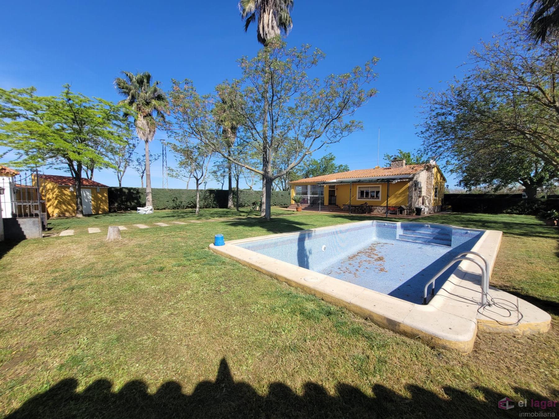 Venta de chalet en La Garrovilla