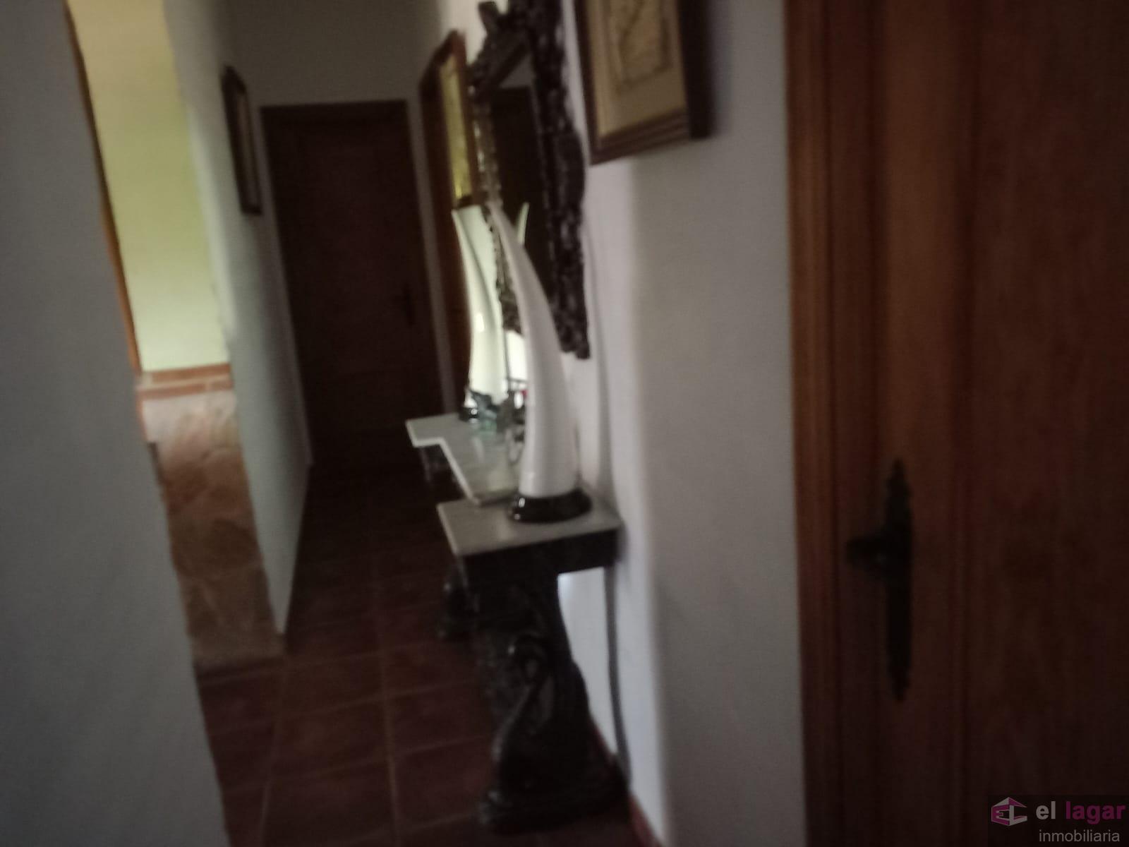 For sale of chalet in Montijo