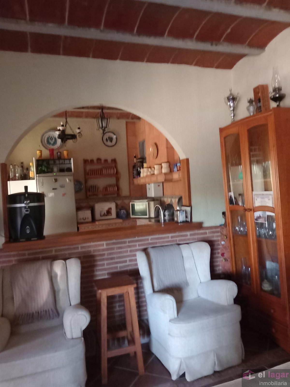 For sale of chalet in Montijo