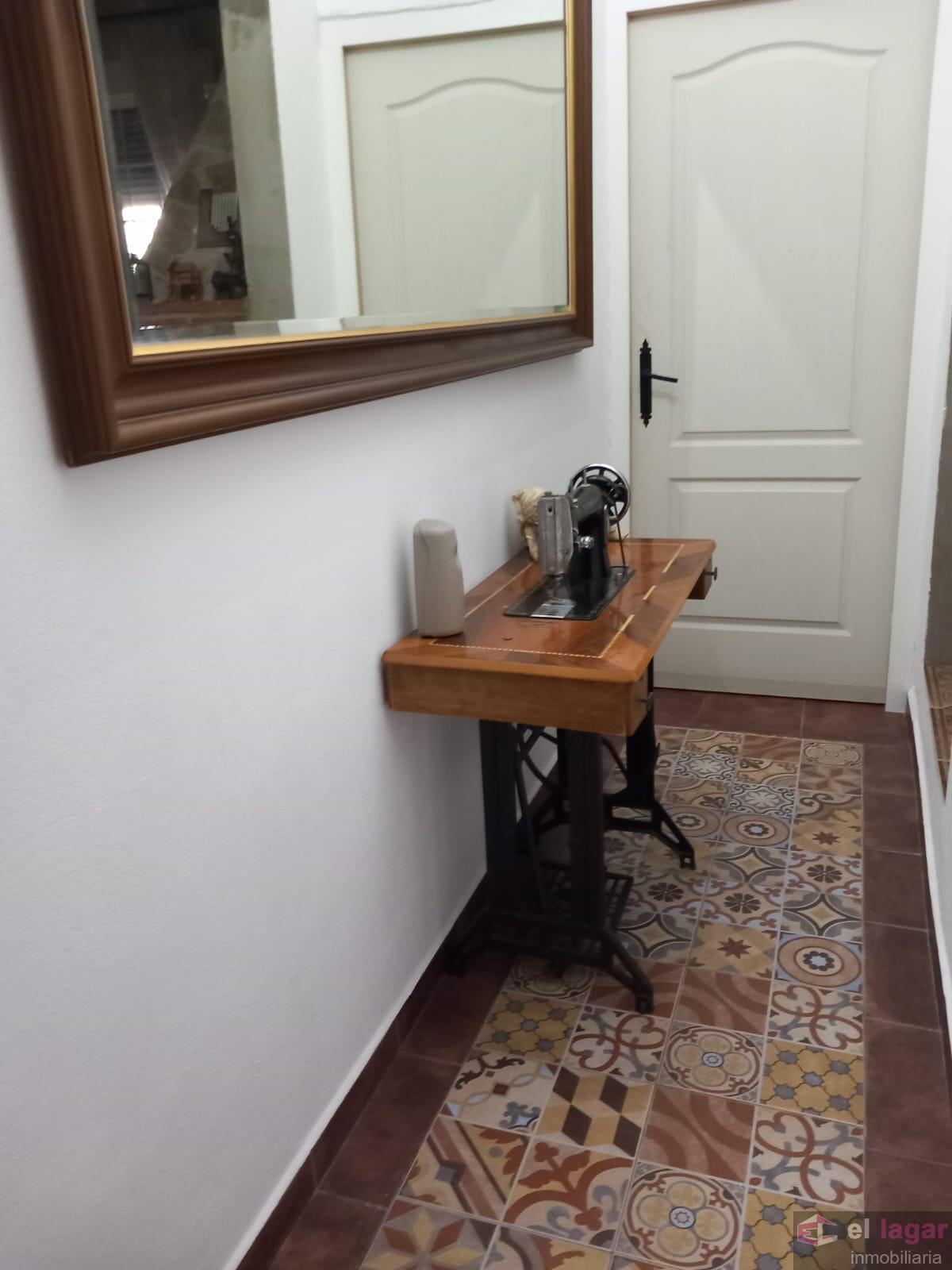 For sale of chalet in Montijo