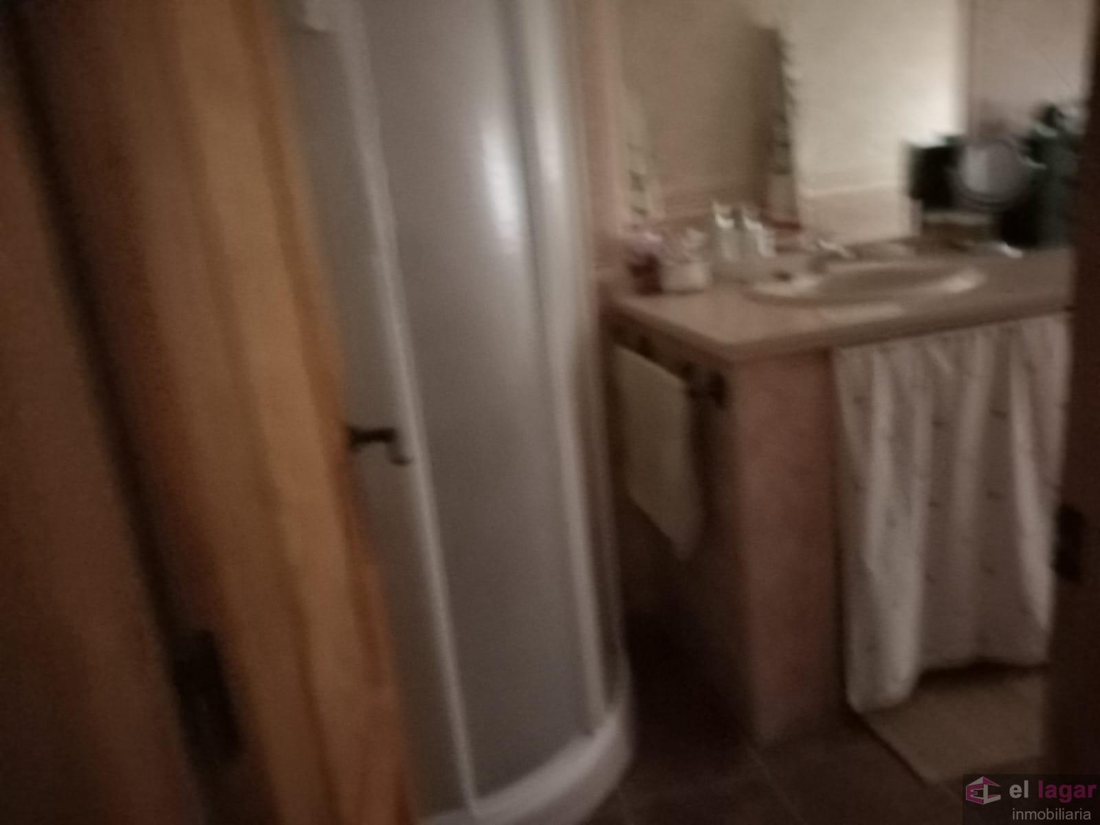 For sale of chalet in Montijo