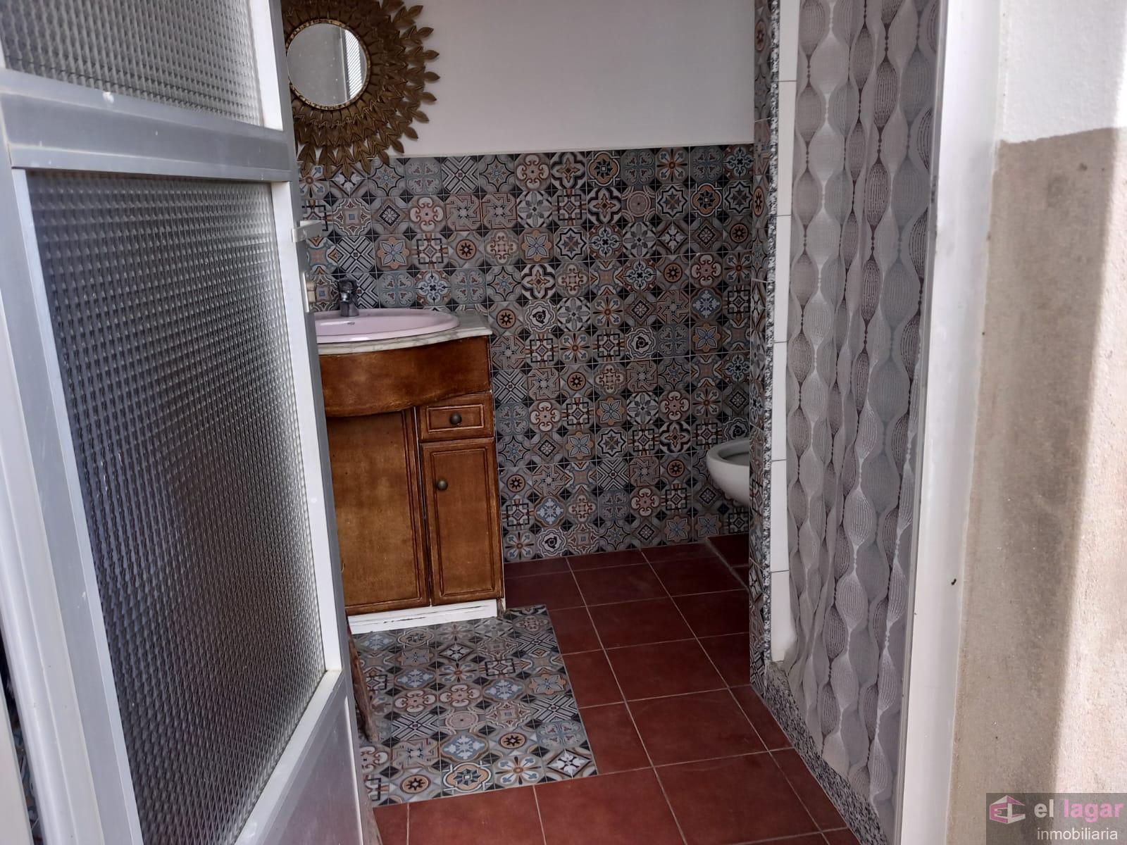 For sale of chalet in Montijo