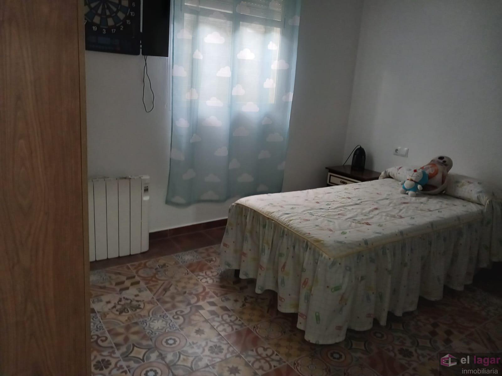 For sale of chalet in Montijo