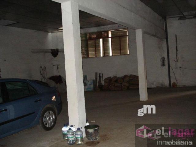 Venta de nave industrial en Montijo