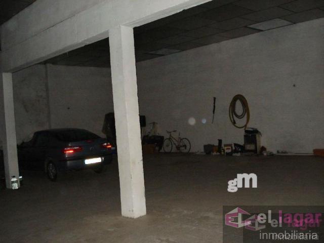 Venta de nave industrial en Montijo