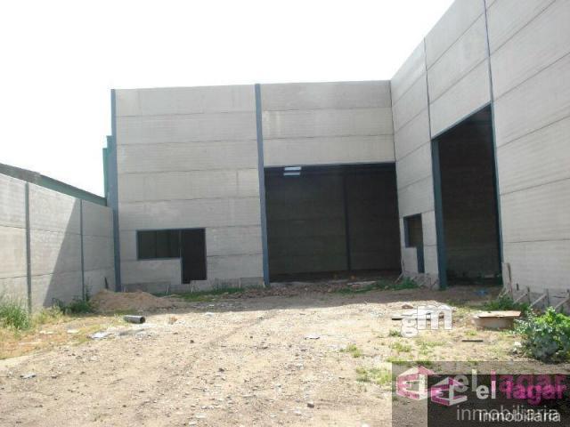 Venta de nave industrial en Puebla de la Calzada