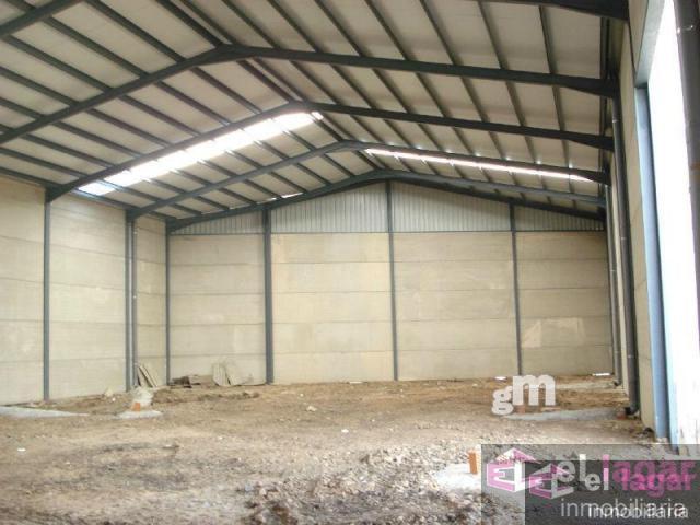 For sale of industrial plant/warehouse in Puebla de la Calzada