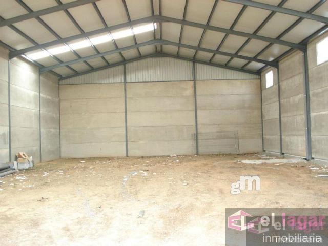 For sale of industrial plant/warehouse in Puebla de la Calzada