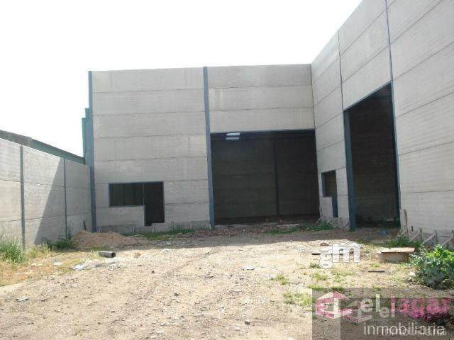 Venta de nave industrial en Puebla de la Calzada