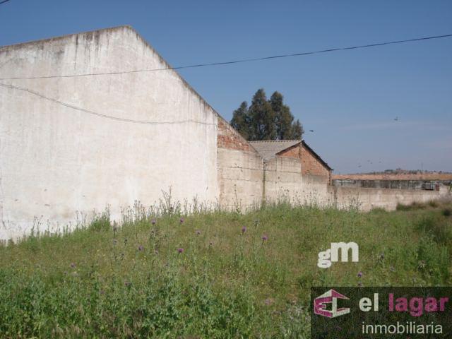 For sale of industrial plant/warehouse in Montijo