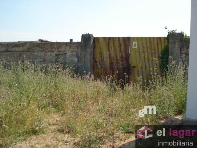 For sale of industrial plant/warehouse in Montijo