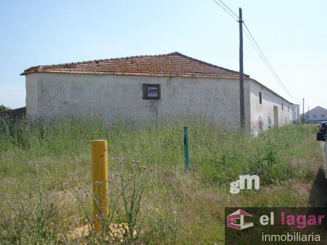 For sale of industrial plant/warehouse in Montijo