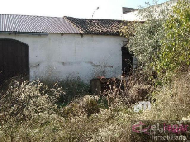 Venta de terreno en Montijo