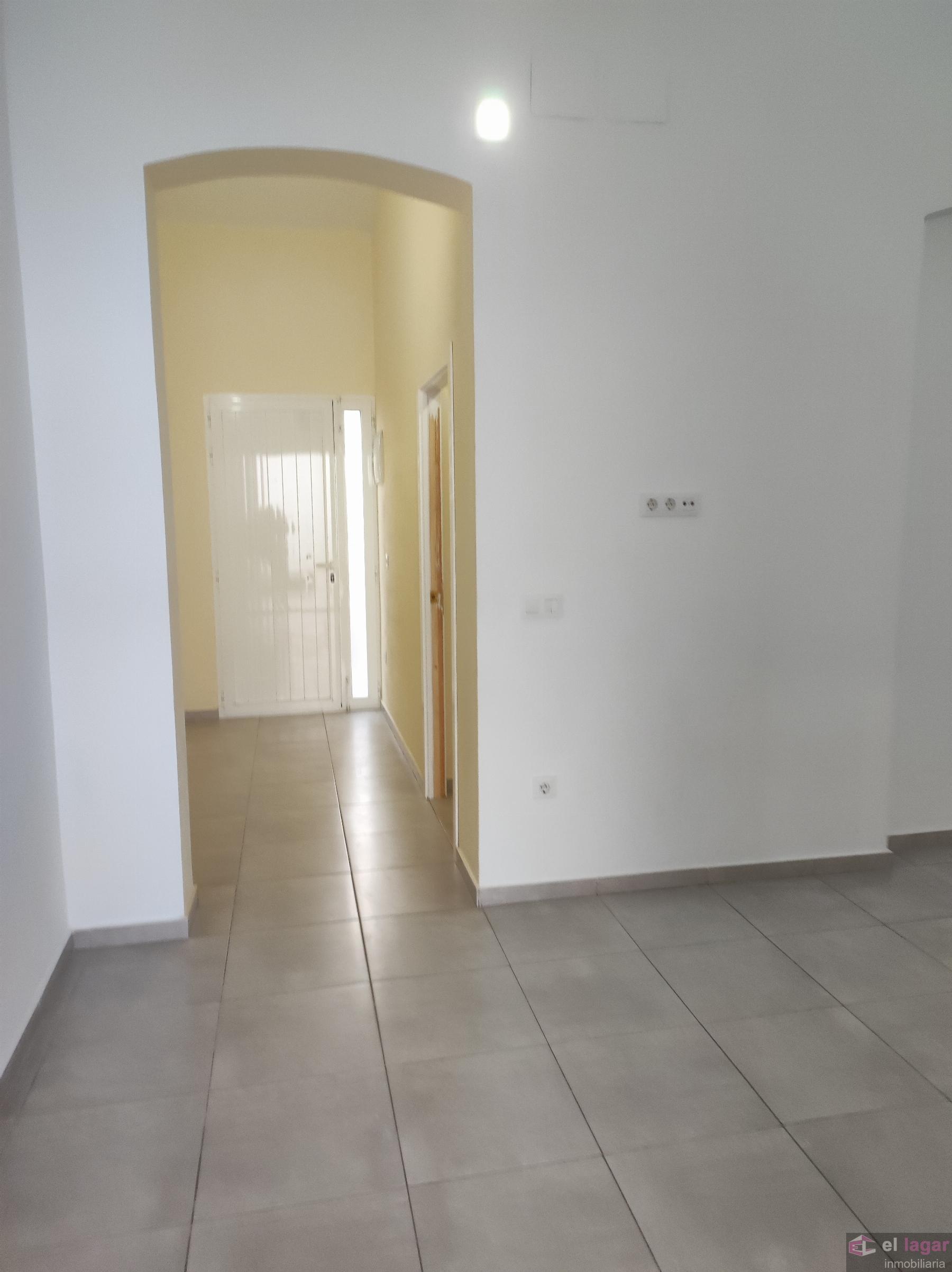 For rent of house in Montijo