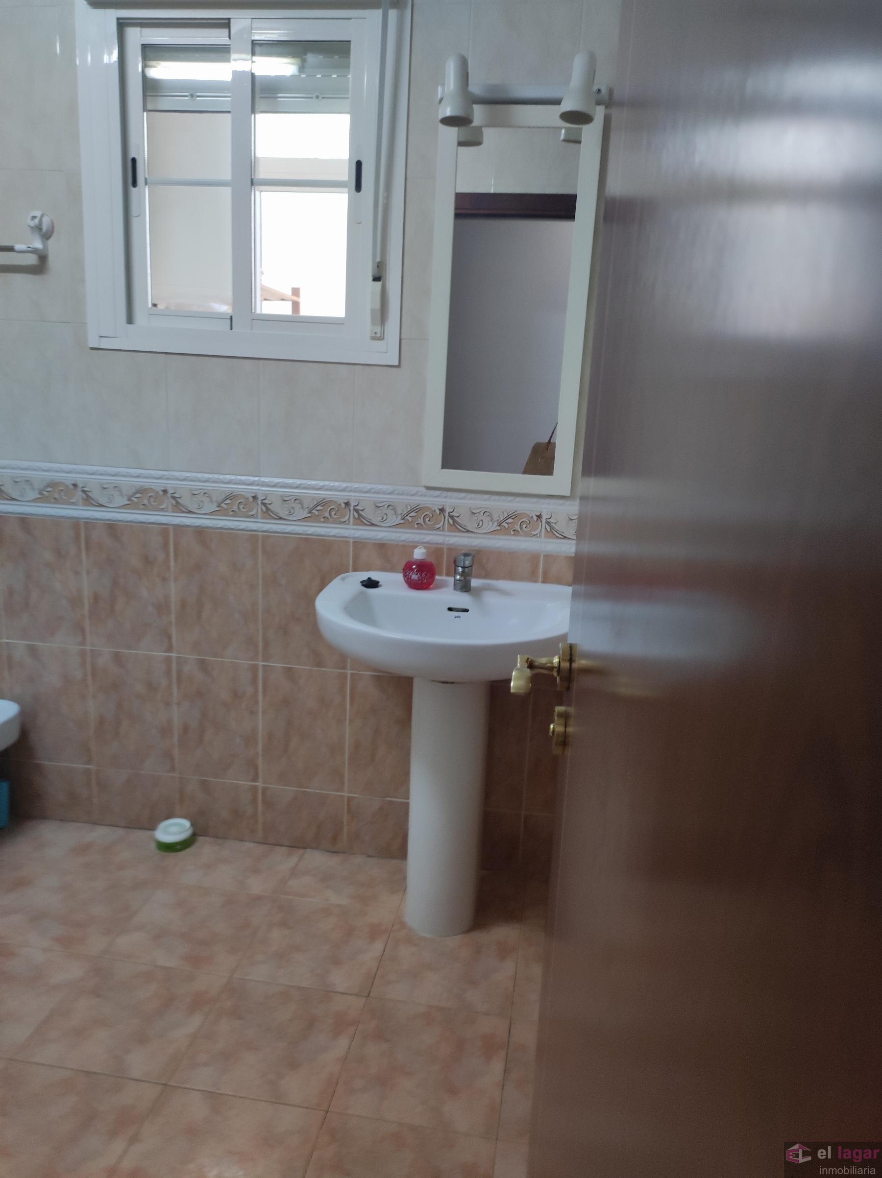 For rent of flat in Montijo