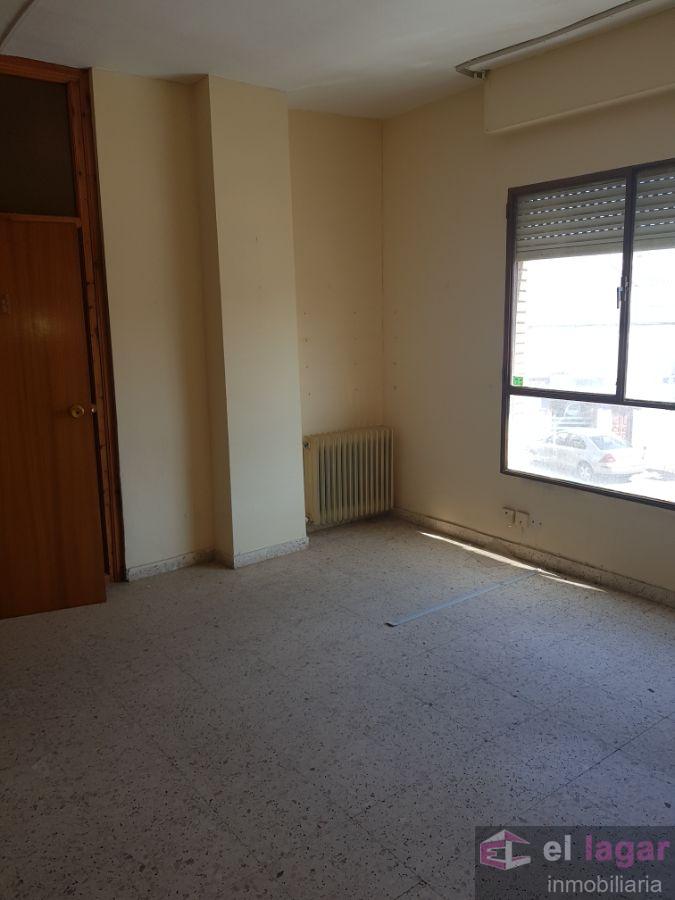 For sale of flat in Montijo