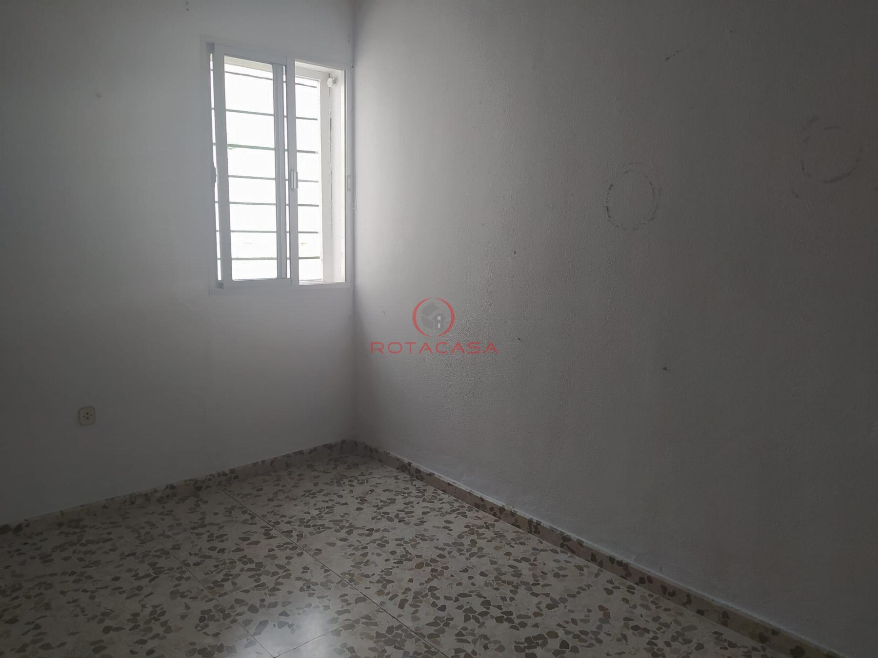 For sale of apartment in Rota