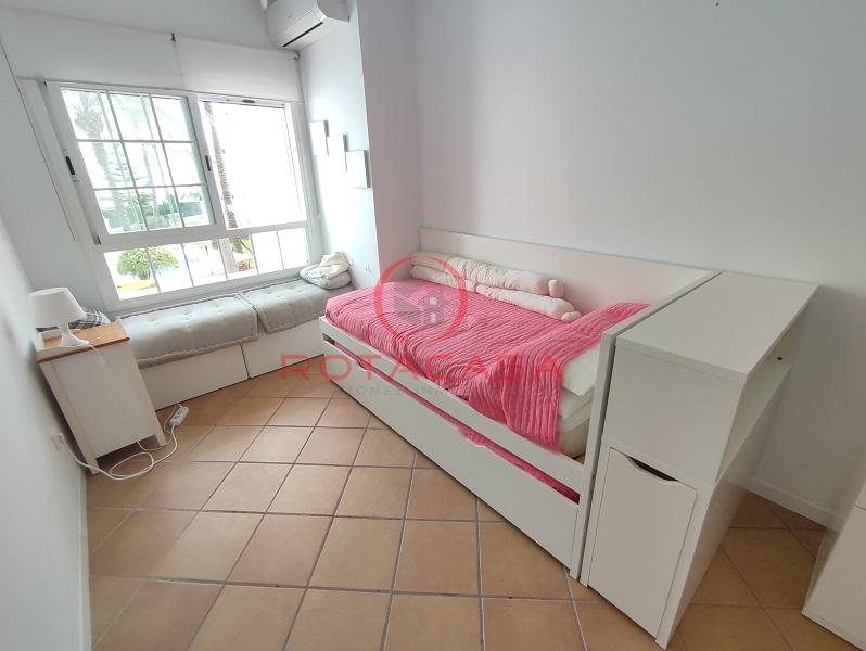 For sale of flat in Rota