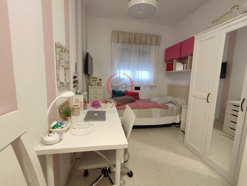 For sale of flat in Rota