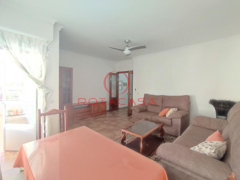 For sale of flat in Rota