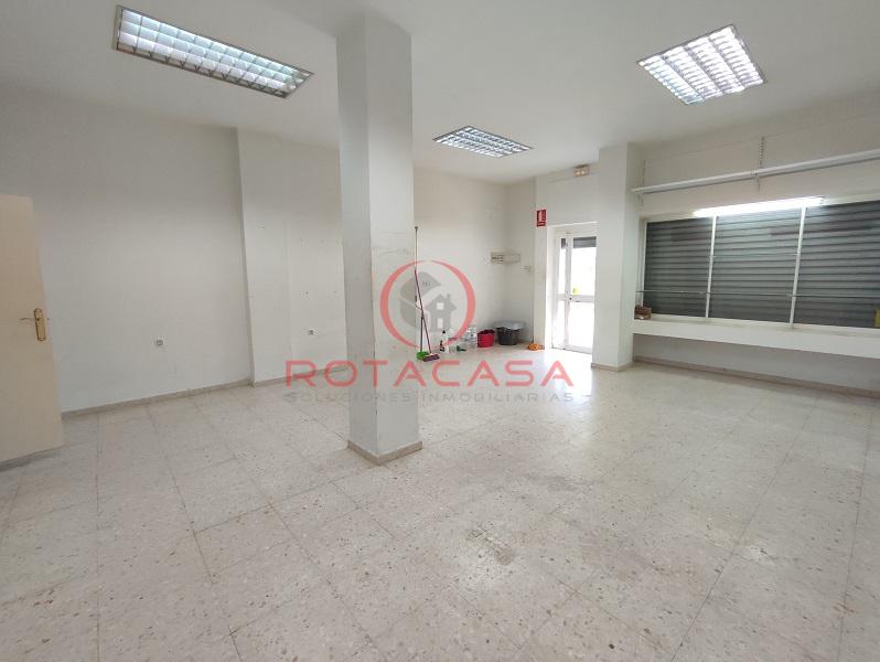 For sale of commercial in Rota