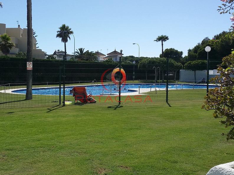 Adosado en alquiler en BAHIA LUZ - FORESTAL, Rota