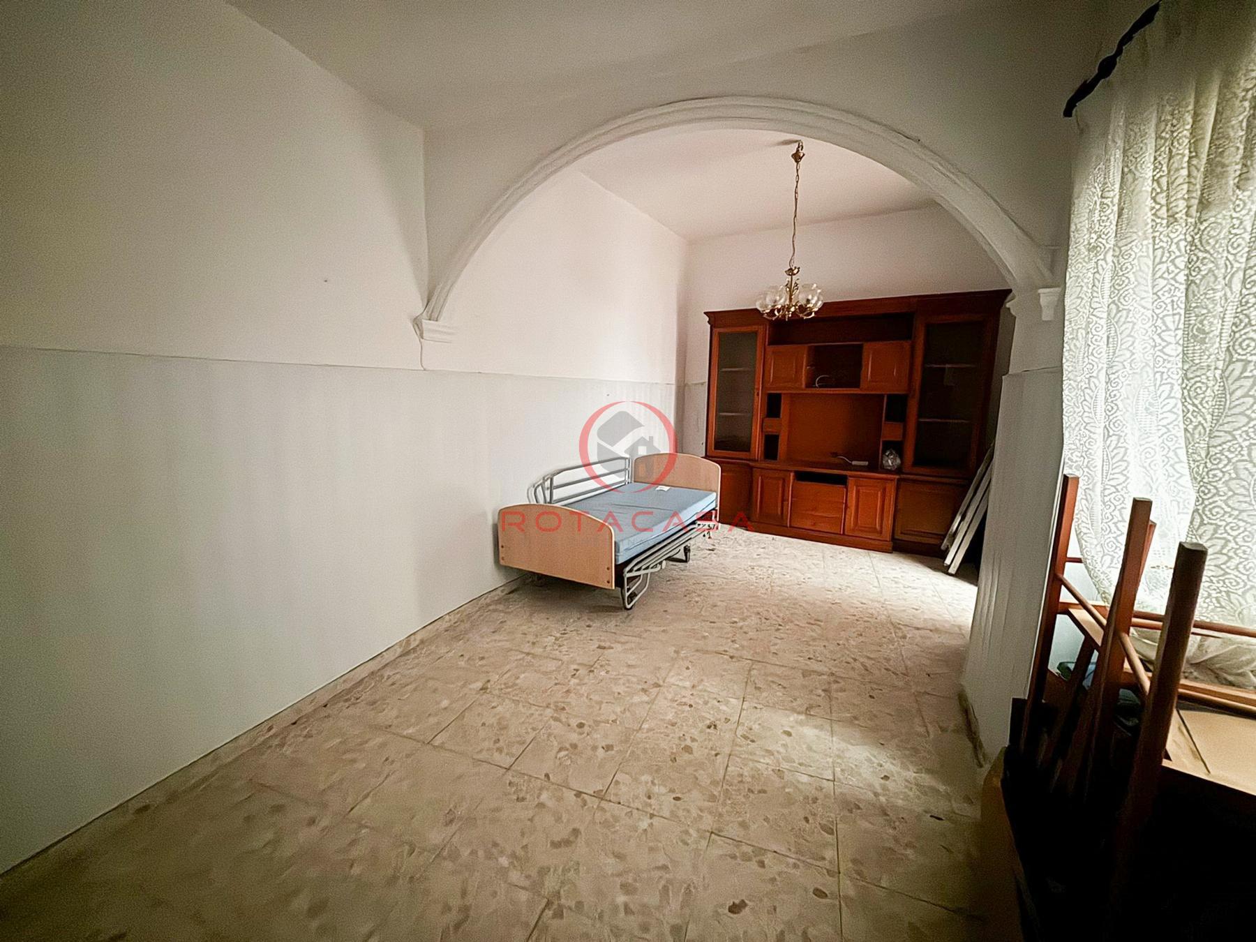 For sale of house in Rota