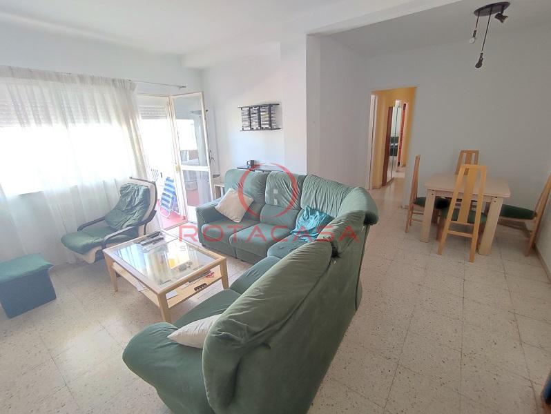 For sale of flat in Rota