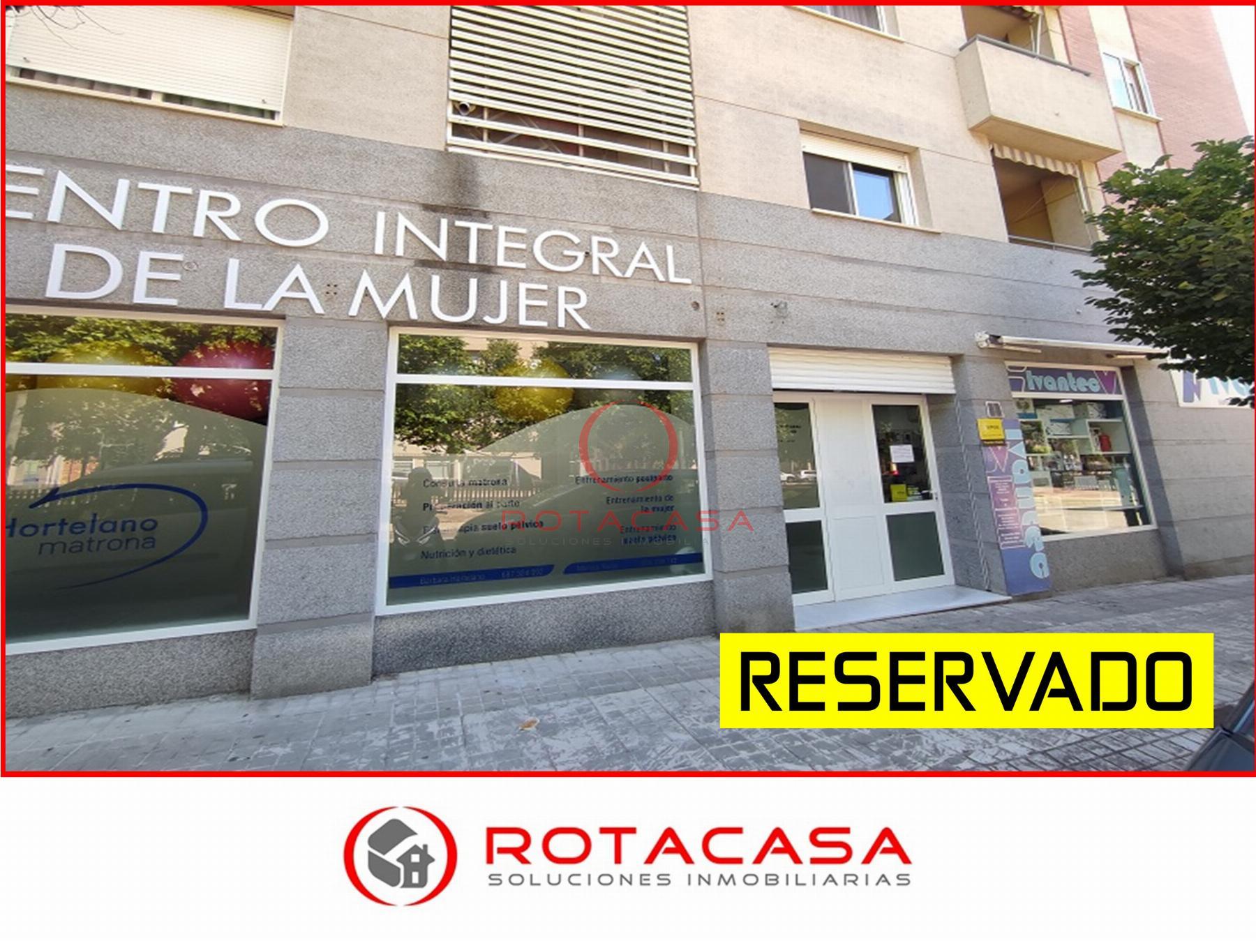 Venta de local comercial en Rota