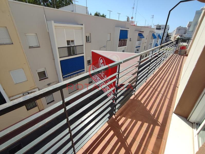 For sale of flat in Rota