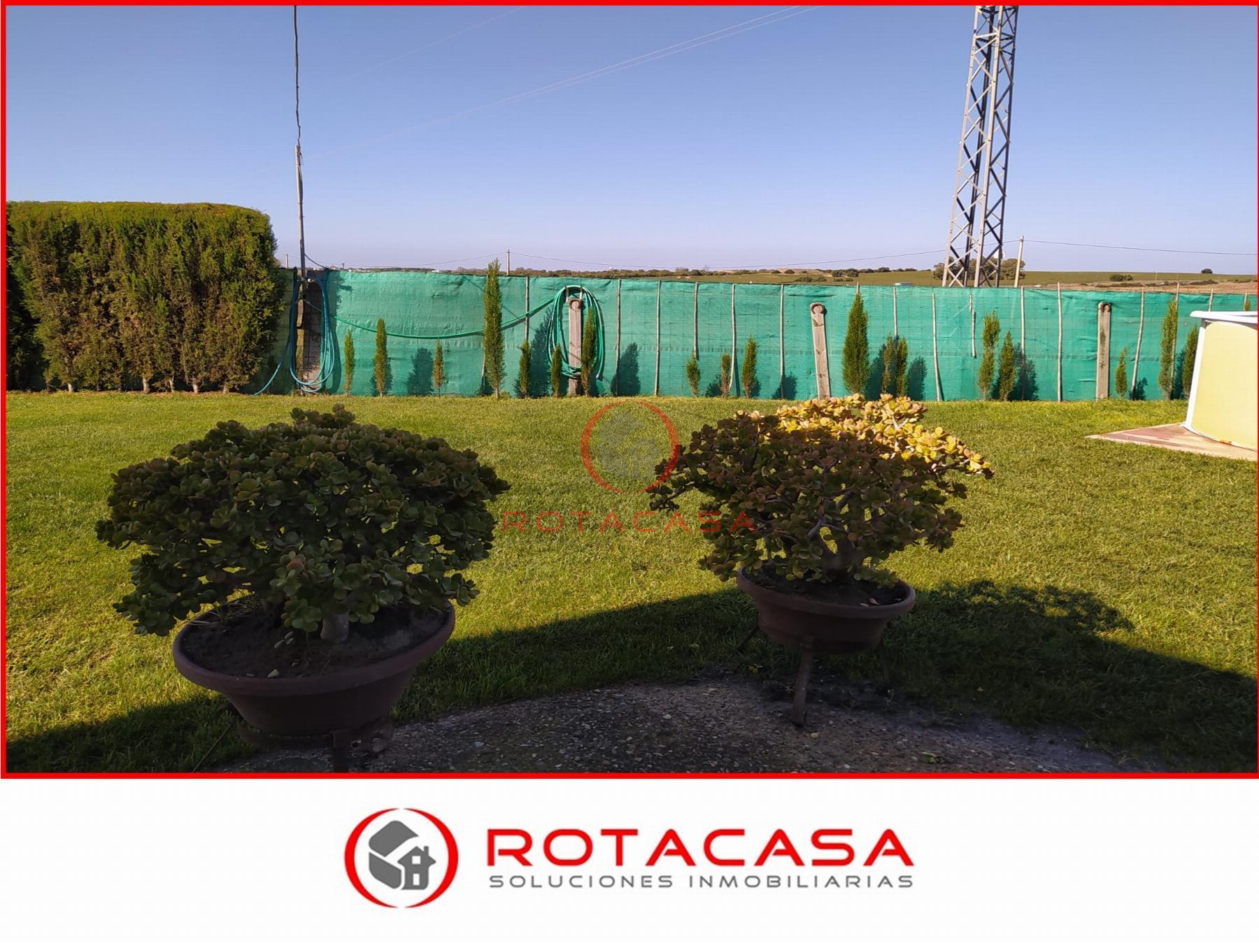 For sale of rural property in Rota