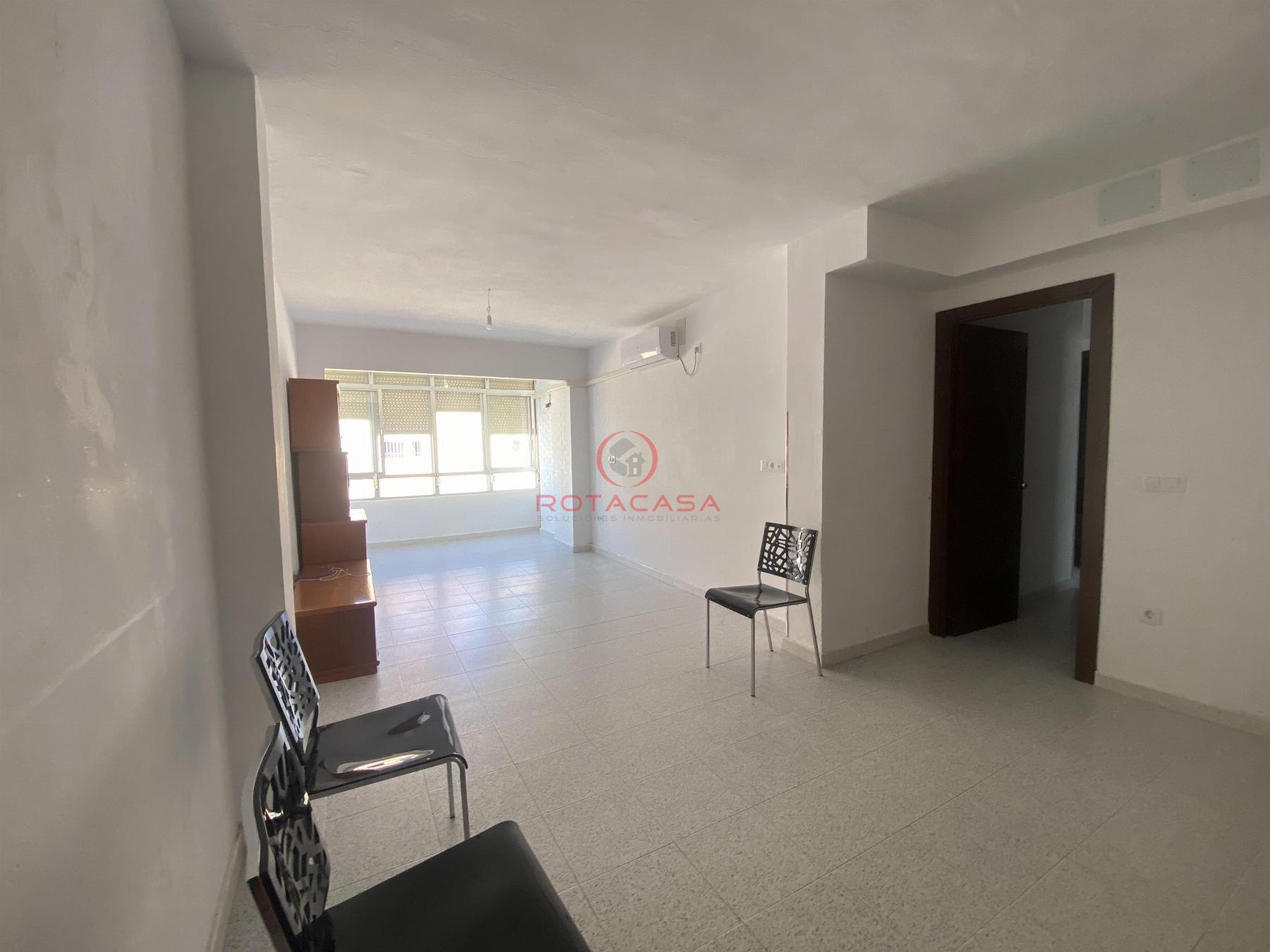 For sale of flat in Rota