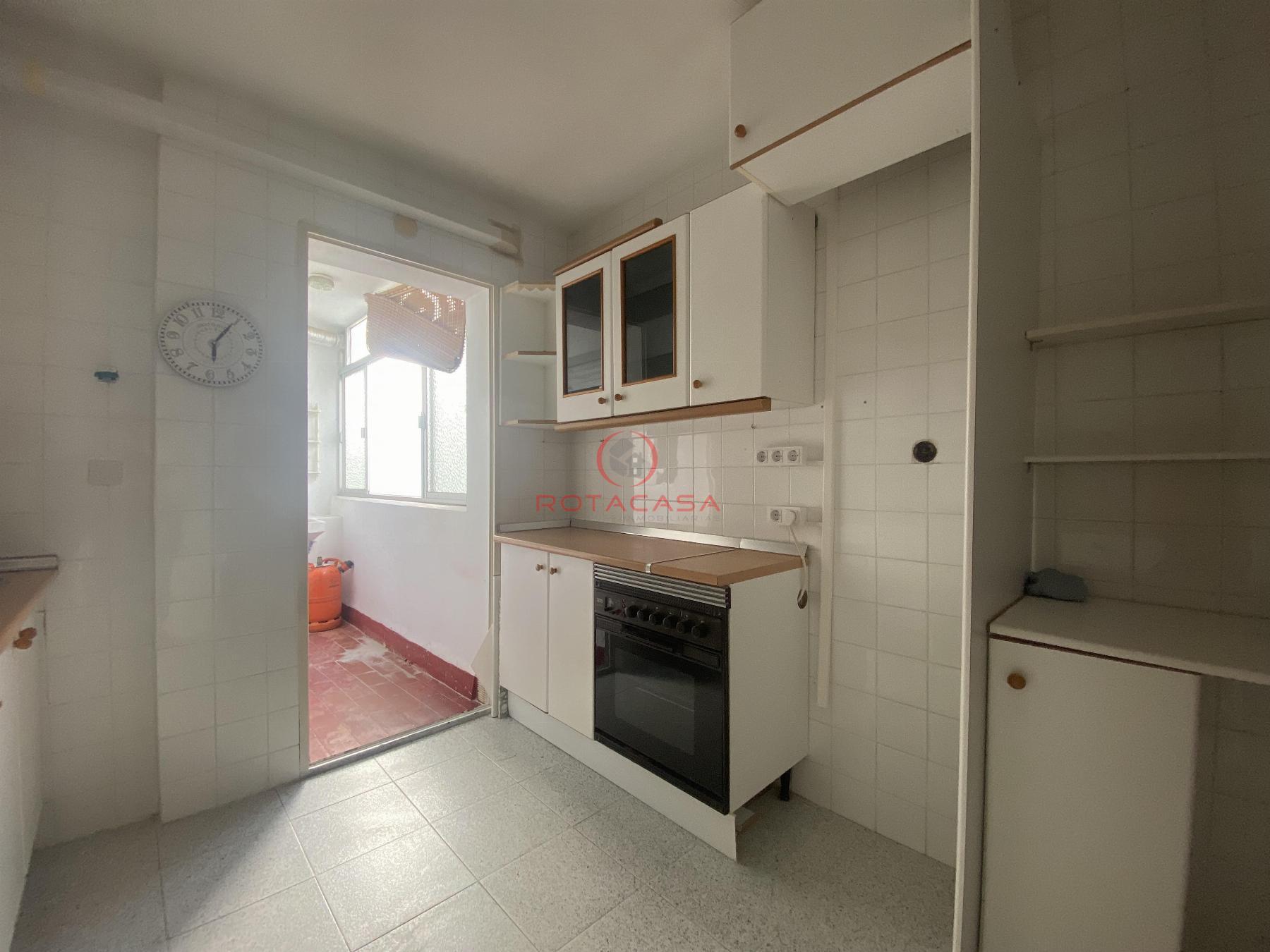 For sale of flat in Rota