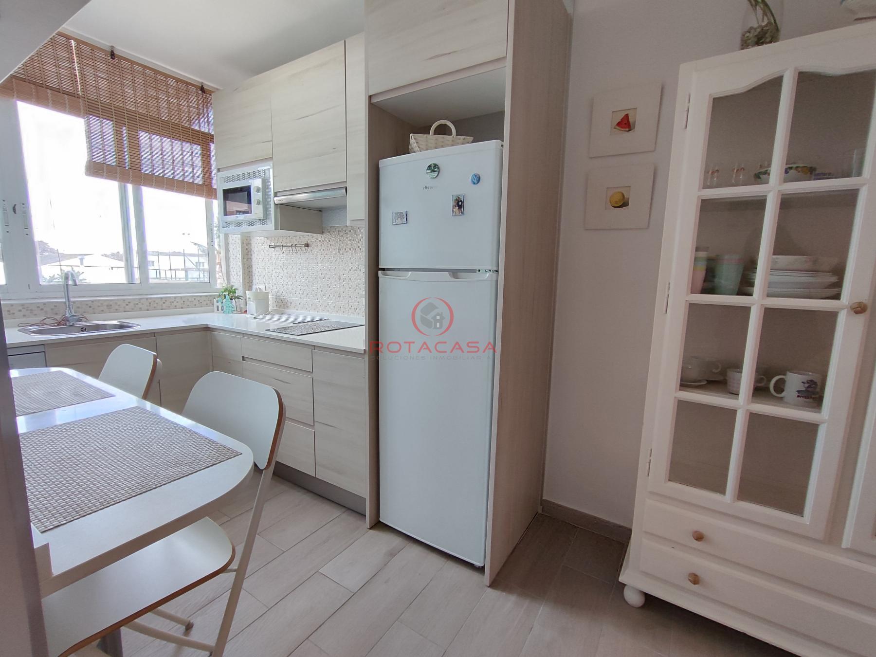 For sale of apartment in Rota