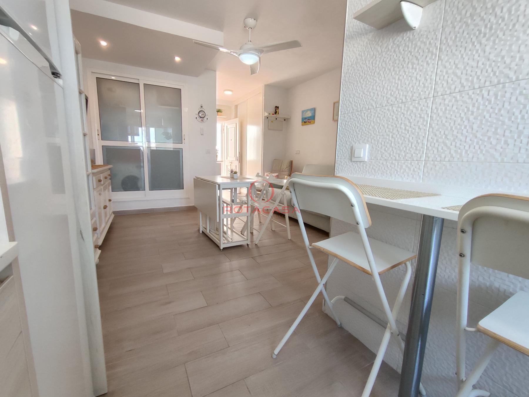 For sale of apartment in Rota