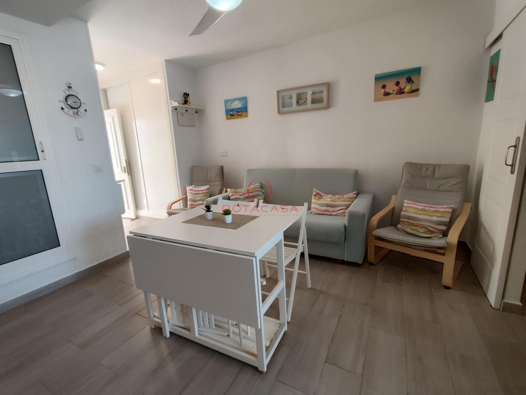 For sale of apartment in Rota