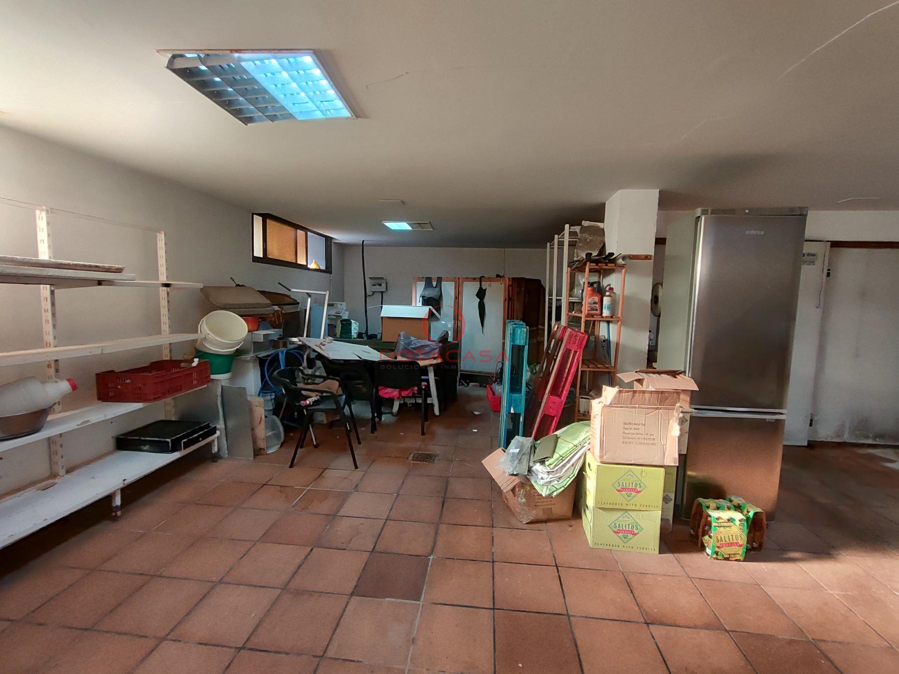 For sale of commercial in Rota