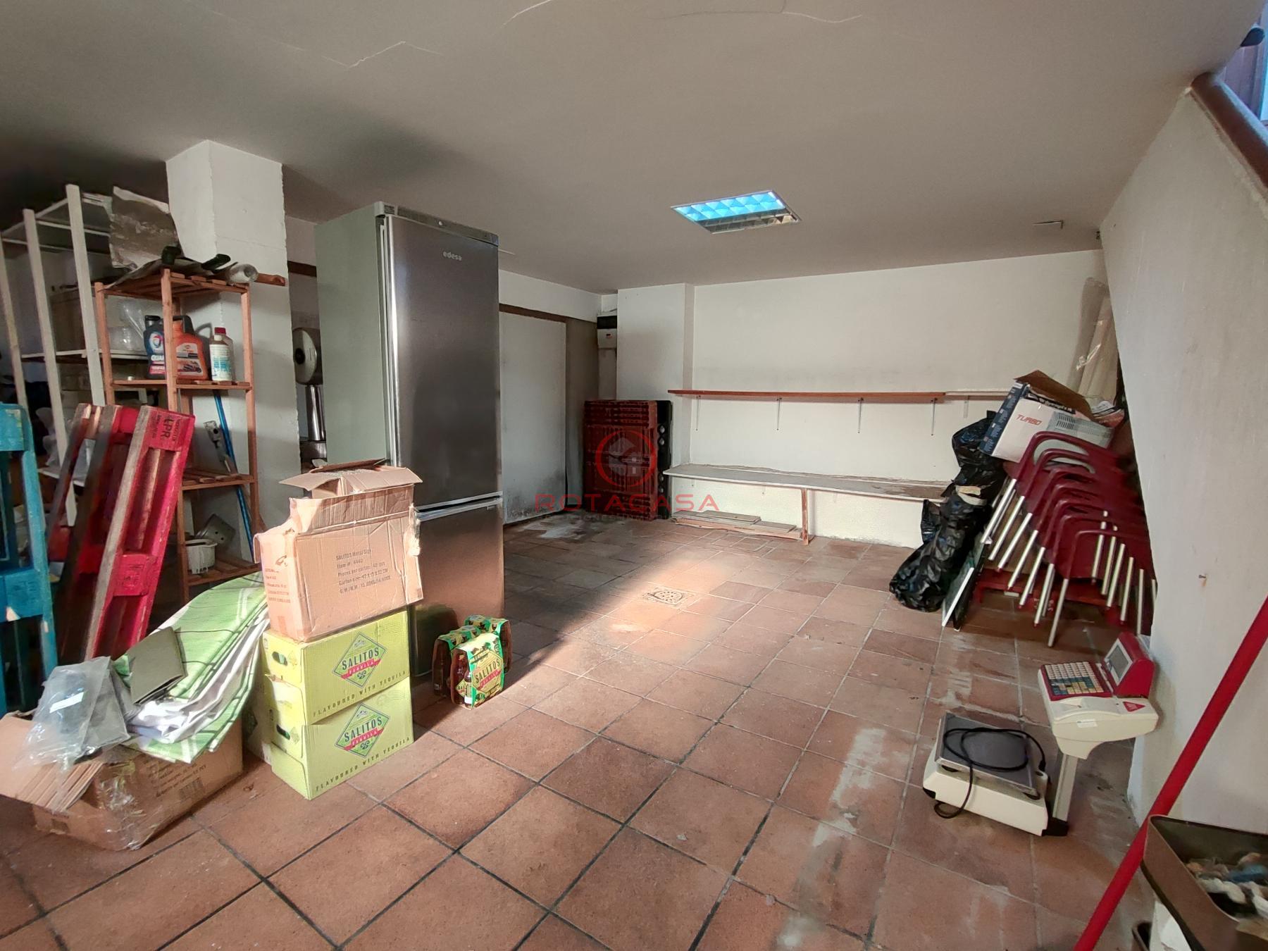 For sale of commercial in Rota