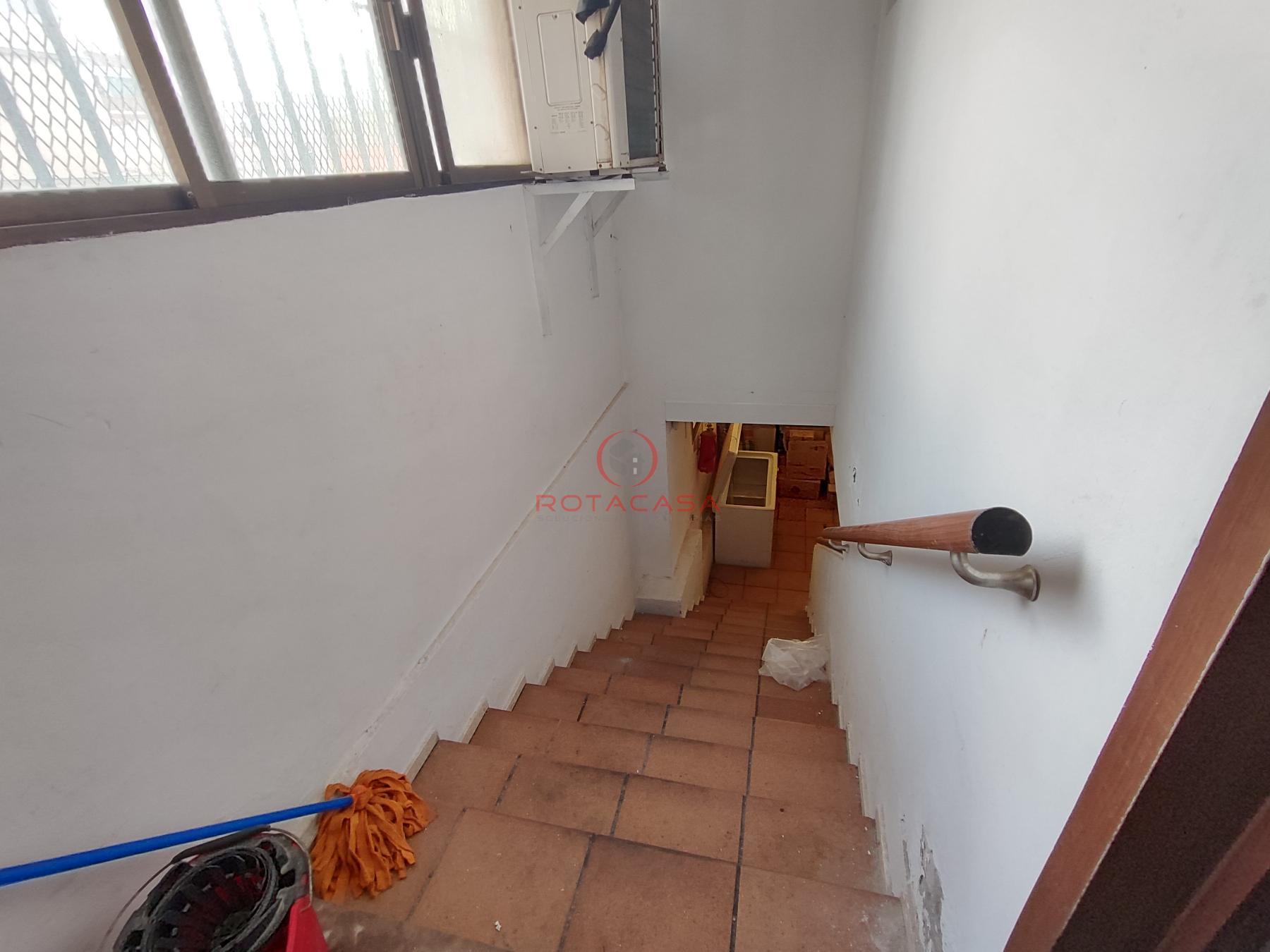 For sale of commercial in Rota