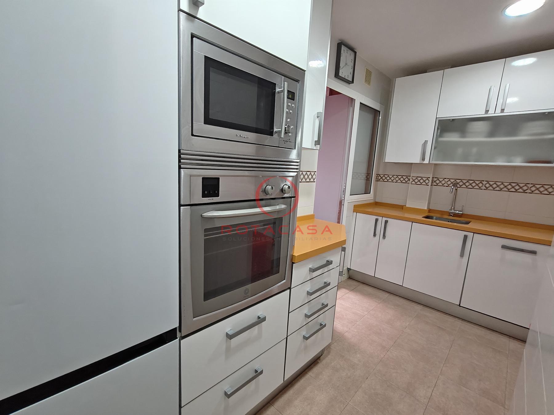 For sale of flat in Rota