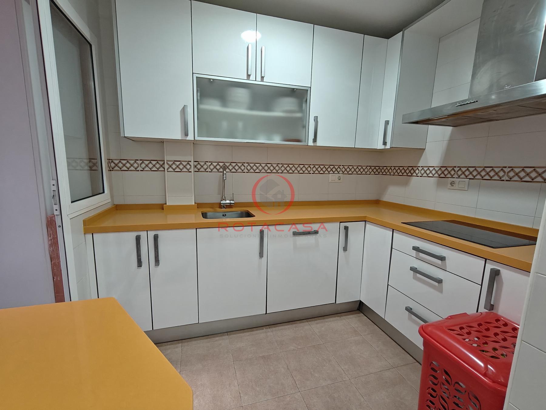 For sale of flat in Rota